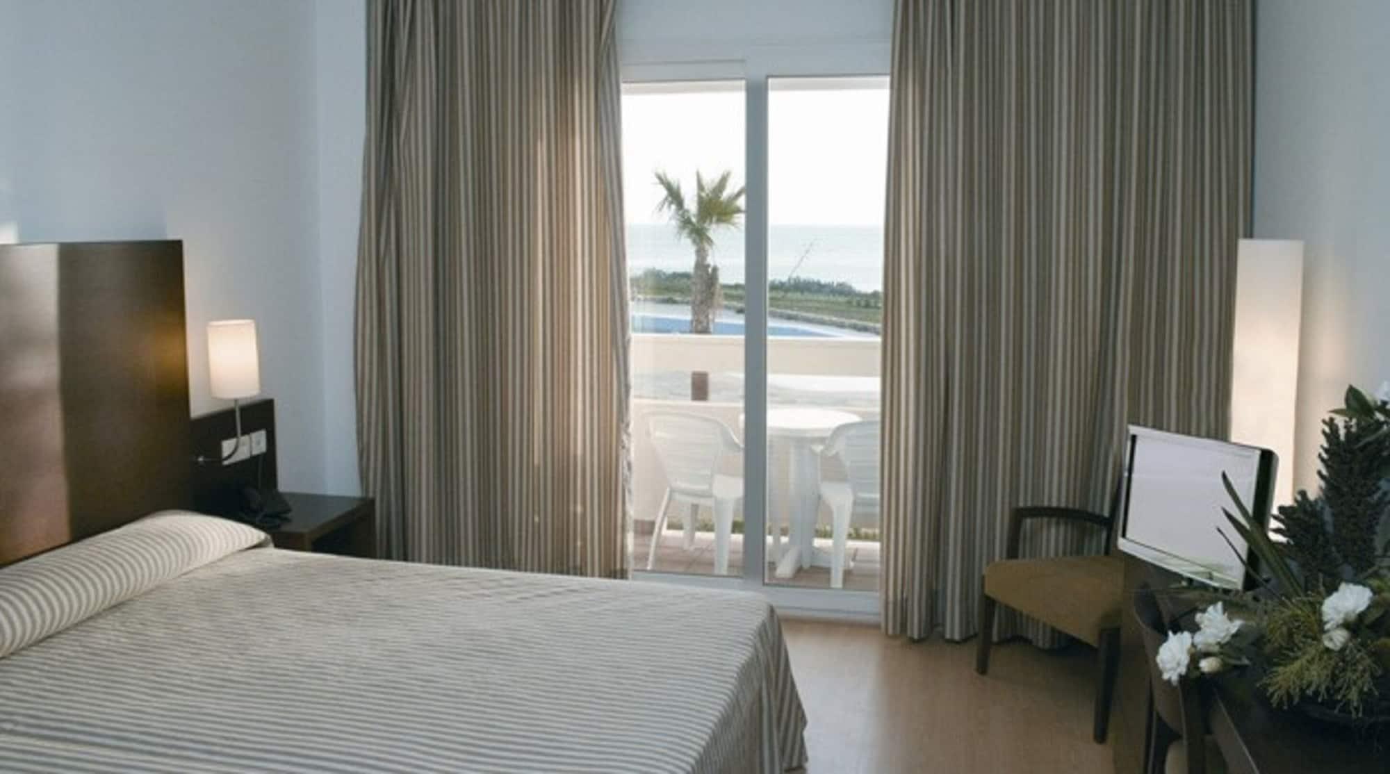 Garbi Costa Luz Hotel Conil De La Frontera Eksteriør billede